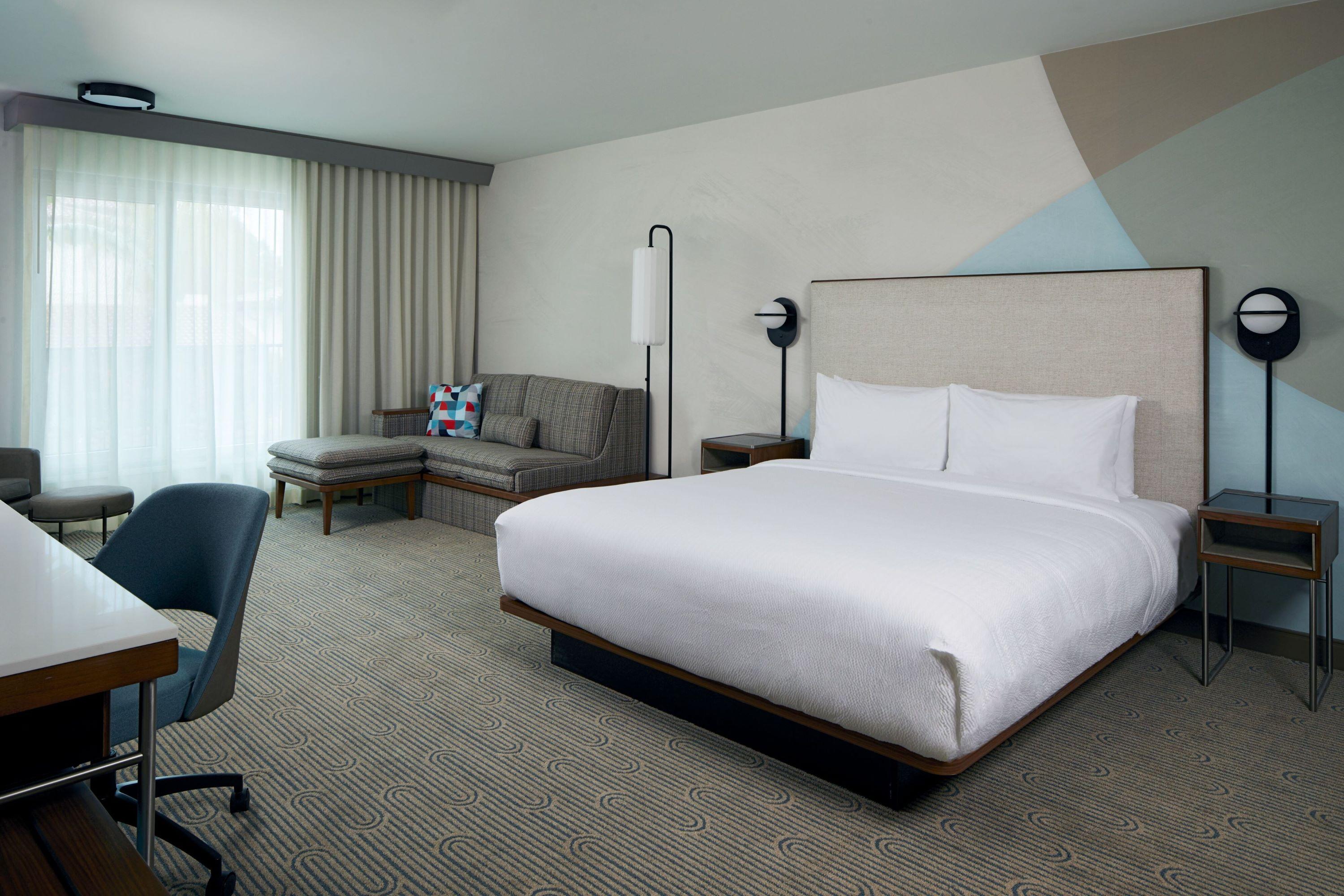 Courtyard By Marriott Downtown Santa Bárbara